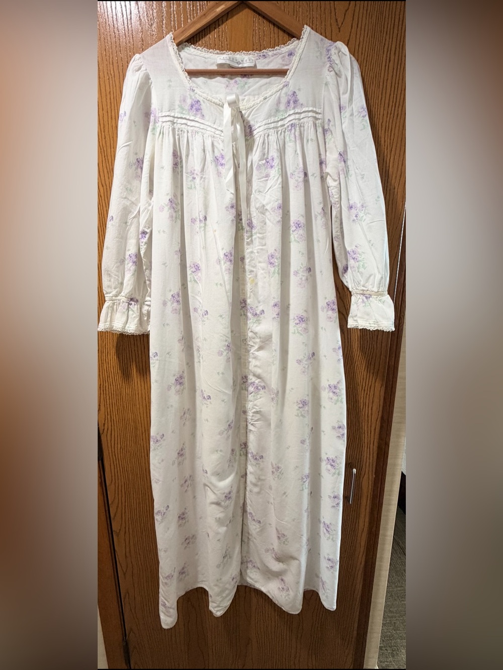 Vintage Eileen West nightgown in a soft lavender floral print